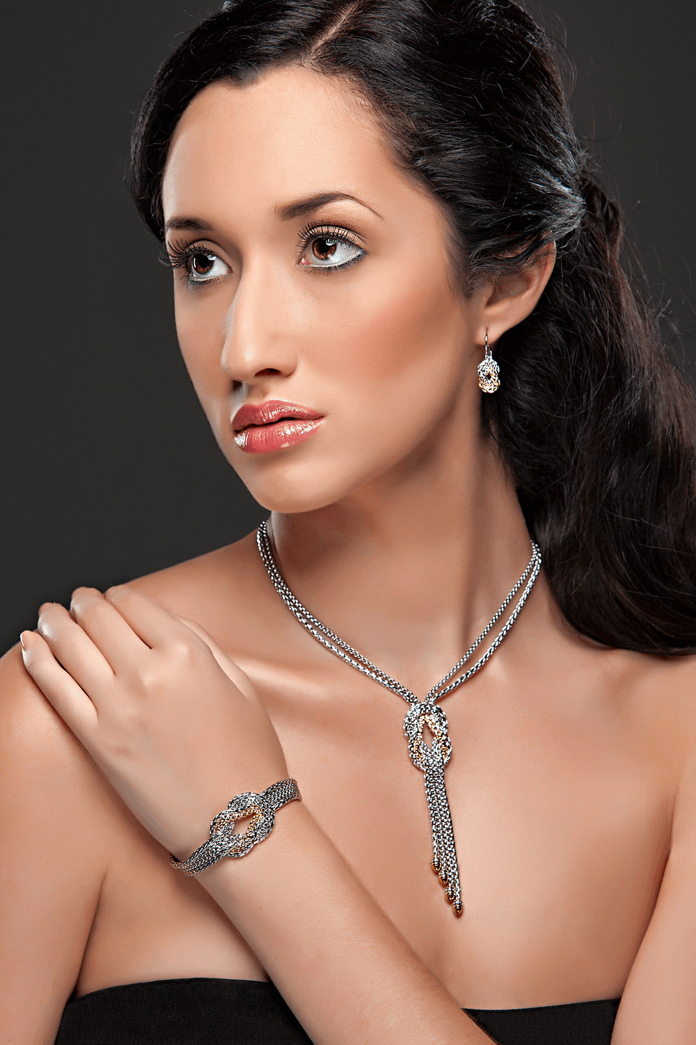 Anvil Knot Necklace