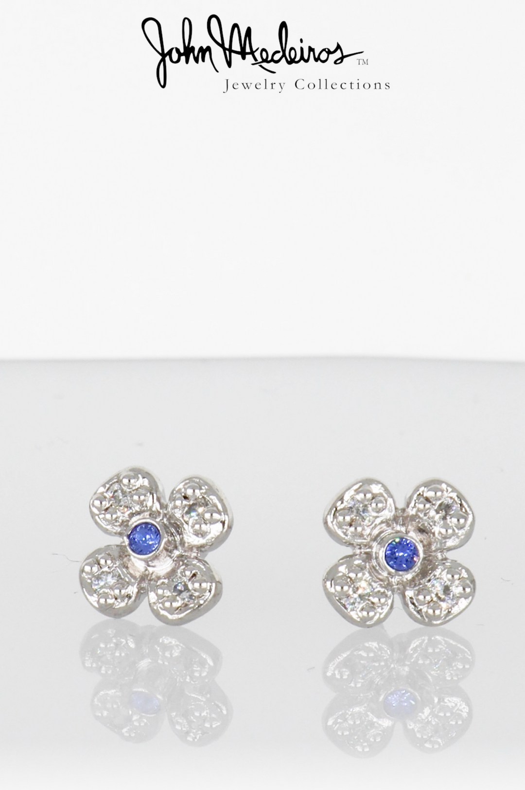 Novelão Collection Collection Multi Stone Flower Post Earrings